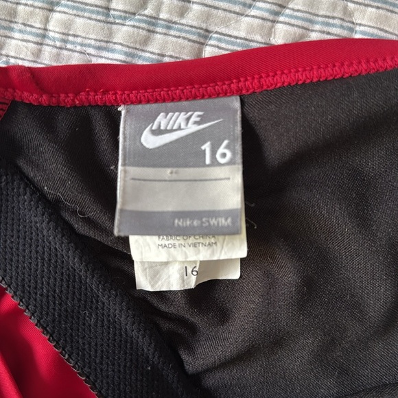 NIKE Swim Racerback Style Monokini - Picture 8 of 9